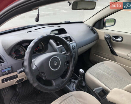 Красный Рено Меган, объемом двигателя 1.46 л и пробегом 236 тыс. км за 5000 $, фото 20 на Automoto.ua