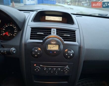 Червоний Рено Меган, об'ємом двигуна 1.6 л та пробігом 237 тис. км за 3850 $, фото 38 на Automoto.ua