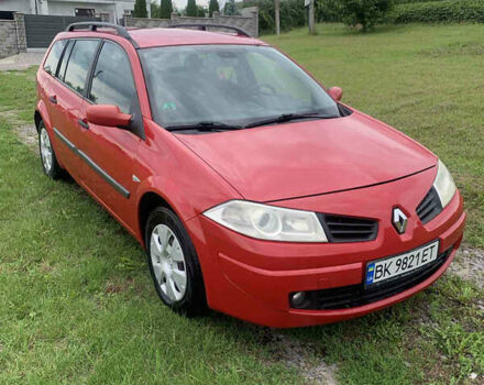 Красный Рено Меган, объемом двигателя 1.87 л и пробегом 260 тыс. км за 4950 $, фото 3 на Automoto.ua