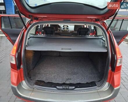 Червоний Рено Меган, об'ємом двигуна 1.6 л та пробігом 237 тис. км за 3850 $, фото 41 на Automoto.ua