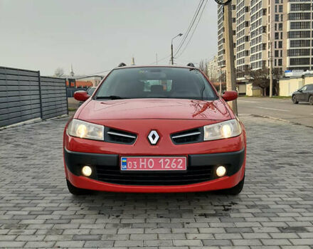 Красный Рено Меган, объемом двигателя 1.6 л и пробегом 170 тыс. км за 6200 $, фото 4 на Automoto.ua
