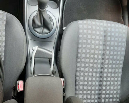 Красный Рено Меган, объемом двигателя 1.6 л и пробегом 170 тыс. км за 6200 $, фото 15 на Automoto.ua