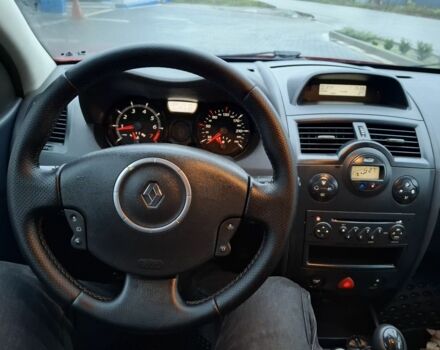 Красный Рено Меган, объемом двигателя 1.6 л и пробегом 237 тыс. км за 3850 $, фото 21 на Automoto.ua