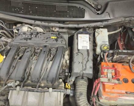 Красный Рено Меган, объемом двигателя 1.4 л и пробегом 115 тыс. км за 4800 $, фото 10 на Automoto.ua