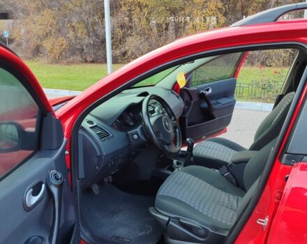 Червоний Рено Меган, об'ємом двигуна 1.6 л та пробігом 250 тис. км за 4800 $, фото 7 на Automoto.ua