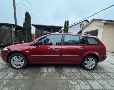 Красный Рено Меган, объемом двигателя 1.6 л и пробегом 216 тыс. км за 5599 $, фото 2 на Automoto.ua