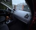 Красный Рено Меган, объемом двигателя 1.6 л и пробегом 216 тыс. км за 5599 $, фото 7 на Automoto.ua