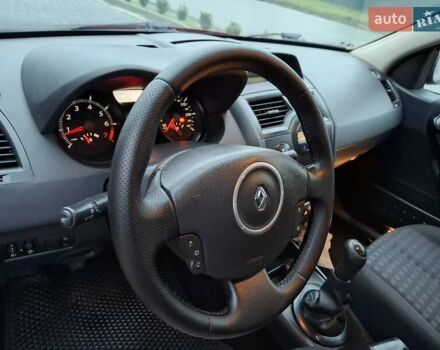 Червоний Рено Меган, об'ємом двигуна 1.6 л та пробігом 237 тис. км за 3850 $, фото 26 на Automoto.ua