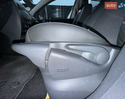 Червоний Рено Меган, об'ємом двигуна 1.6 л та пробігом 216 тис. км за 5599 $, фото 16 на Automoto.ua