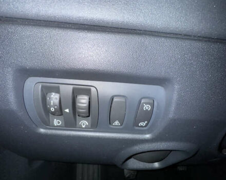 Червоний Рено Меган, об'ємом двигуна 1.6 л та пробігом 216 тис. км за 5599 $, фото 21 на Automoto.ua