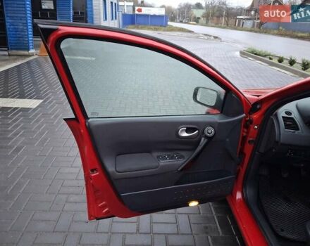 Червоний Рено Меган, об'ємом двигуна 1.6 л та пробігом 237 тис. км за 3850 $, фото 29 на Automoto.ua