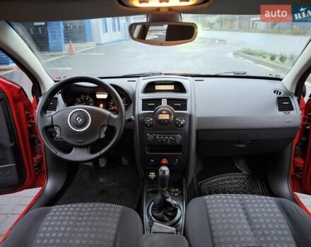 Червоний Рено Меган, об'ємом двигуна 1.6 л та пробігом 237 тис. км за 3850 $, фото 23 на Automoto.ua