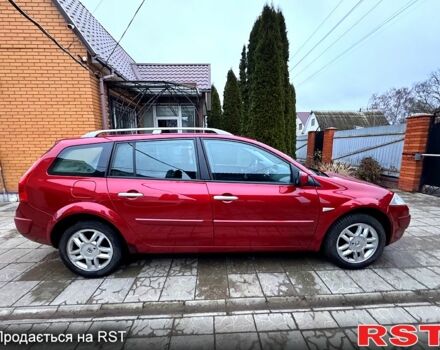 Красный Рено Меган, объемом двигателя 1.6 л и пробегом 216 тыс. км за 5599 $, фото 4 на Automoto.ua