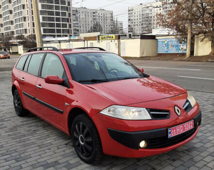 Красный Рено Меган, объемом двигателя 1.6 л и пробегом 170 тыс. км за 6200 $, фото 3 на Automoto.ua