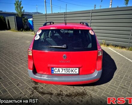 Красный Рено Меган, объемом двигателя 1.6 л и пробегом 205 тыс. км за 4800 $, фото 4 на Automoto.ua