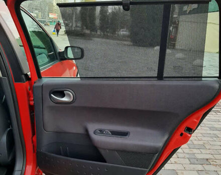 Красный Рено Меган, объемом двигателя 1.6 л и пробегом 170 тыс. км за 6200 $, фото 27 на Automoto.ua