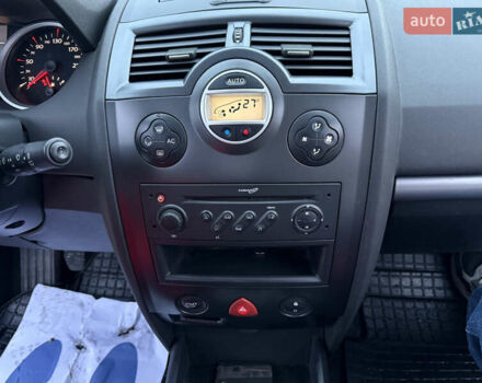 Червоний Рено Меган, об'ємом двигуна 1.5 л та пробігом 286 тис. км за 5300 $, фото 21 на Automoto.ua