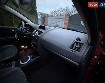 Червоний Рено Меган, об'ємом двигуна 1.6 л та пробігом 216 тис. км за 5599 $, фото 13 на Automoto.ua