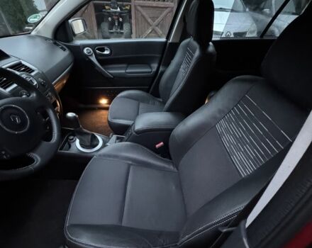 Красный Рено Меган, объемом двигателя 1.6 л и пробегом 216 тыс. км за 5599 $, фото 16 на Automoto.ua