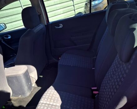 Красный Рено Меган, объемом двигателя 1.6 л и пробегом 205 тыс. км за 4800 $, фото 2 на Automoto.ua