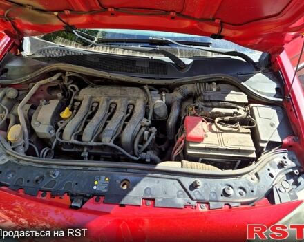 Красный Рено Меган, объемом двигателя 1.6 л и пробегом 205 тыс. км за 4800 $, фото 5 на Automoto.ua