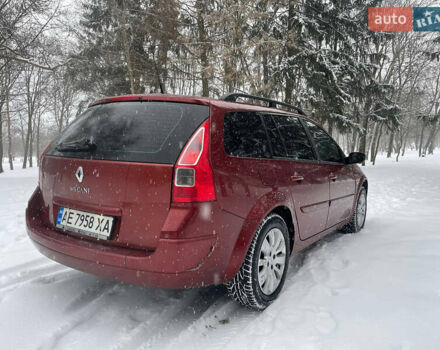 Червоний Рено Меган, об'ємом двигуна 1.6 л та пробігом 283 тис. км за 4399 $, фото 5 на Automoto.ua