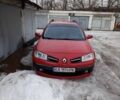 Червоний Рено Меган, об'ємом двигуна 1.6 л та пробігом 260 тис. км за 4650 $, фото 6 на Automoto.ua