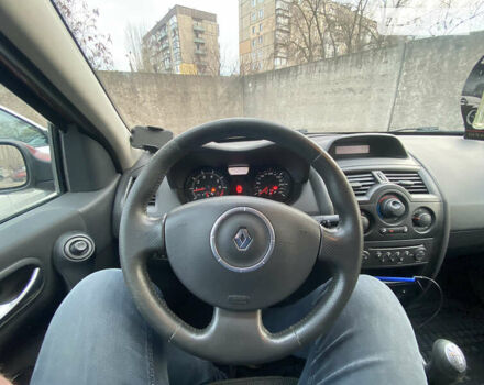 Червоний Рено Меган, об'ємом двигуна 1.6 л та пробігом 247 тис. км за 4800 $, фото 7 на Automoto.ua