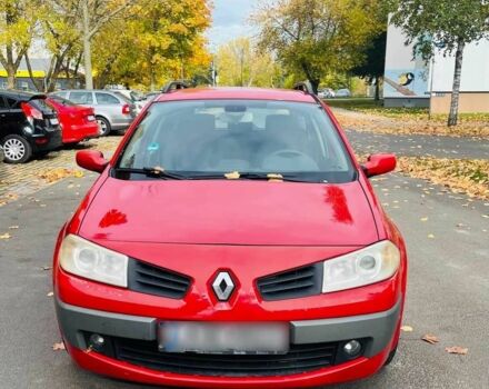 Красный Рено Меган, объемом двигателя 1.6 л и пробегом 185 тыс. км за 4999 $, фото 3 на Automoto.ua
