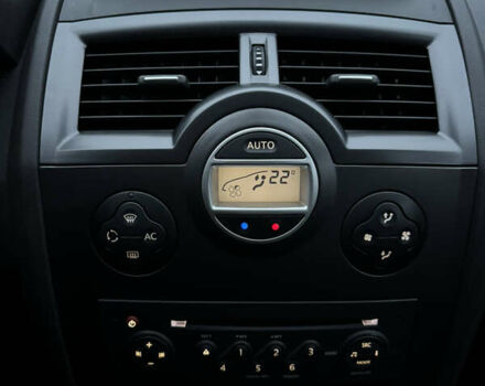 Червоний Рено Меган, об'ємом двигуна 1.6 л та пробігом 216 тис. км за 5599 $, фото 33 на Automoto.ua