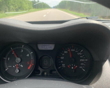 Красный Рено Меган, объемом двигателя 1.87 л и пробегом 260 тыс. км за 4950 $, фото 9 на Automoto.ua