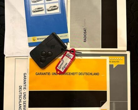 Красный Рено Меган, объемом двигателя 1.6 л и пробегом 216 тыс. км за 5599 $, фото 10 на Automoto.ua