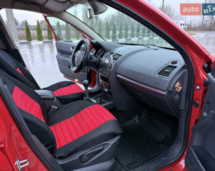 Червоний Рено Меган, об'ємом двигуна 1.5 л та пробігом 286 тис. км за 5300 $, фото 17 на Automoto.ua