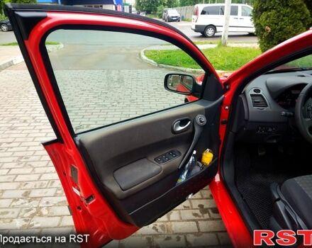 Рено Меган 2008 в Сумах на Automoto.ua Красный Рено Меган, объемом двигателя 1.6 л и пробегом 221 тыс. км за 5000 $, фото 10 на Automoto.ua