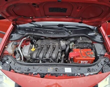 Красный Рено Меган, объемом двигателя 1.6 л и пробегом 237 тыс. км за 3850 $, фото 16 на Automoto.ua