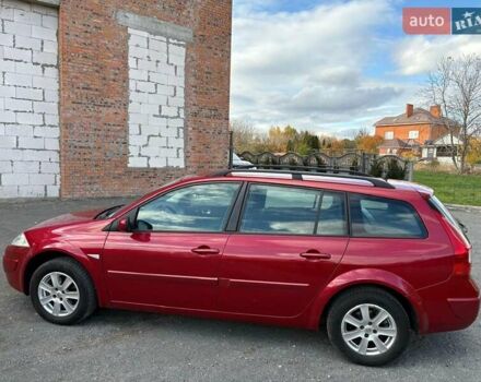 Рено Меган 2009 в Хмельницком на Automoto.ua Красный Рено Меган, объемом двигателя 1.6 л и пробегом 157 тыс. км за 5800 $, фото 5 на Automoto.ua