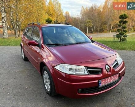 Рено Меган 2009 в Хмельницком на Automoto.ua Красный Рено Меган, объемом двигателя 1.6 л и пробегом 157 тыс. км за 5800 $, фото 16 на Automoto.ua