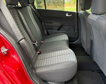 Рено Меган 2009 в Хмельницком на Automoto.ua Красный Рено Меган, объемом двигателя 1.6 л и пробегом 157 тыс. км за 5800 $, фото 31 на Automoto.ua