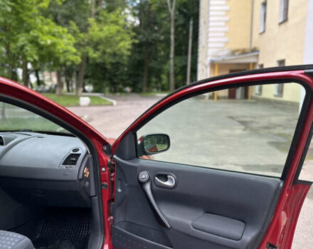 Красный Рено Меган, объемом двигателя 1.6 л и пробегом 189 тыс. км за 5550 $, фото 46 на Automoto.ua