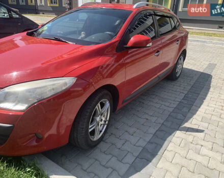 Красный Рено Меган, объемом двигателя 1.46 л и пробегом 267 тыс. км за 6381 $, фото 1 на Automoto.ua