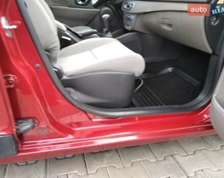 Рено Меган 2010 у Стрые на Automoto.ua Червоний Рено Меган, об'ємом двигуна 1.46 л та пробігом 260 тис. км за 6800 $, фото 43 на Automoto.ua