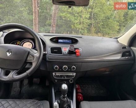 Червоний Рено Меган, об'ємом двигуна 1.46 л та пробігом 280 тис. км за 7500 $, фото 5 на Automoto.ua