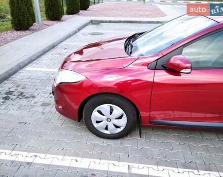 Рено Меган 2010 у Стрые на Automoto.ua Червоний Рено Меган, об'ємом двигуна 1.46 л та пробігом 260 тис. км за 6800 $, фото 23 на Automoto.ua