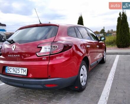 Рено Меган 2010 у Стрые на Automoto.ua Червоний Рено Меган, об'ємом двигуна 1.46 л та пробігом 260 тис. км за 6800 $, фото 66 на Automoto.ua