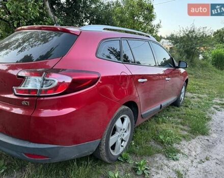 Красный Рено Меган, объемом двигателя 1.46 л и пробегом 268 тыс. км за 6800 $, фото 6 на Automoto.ua