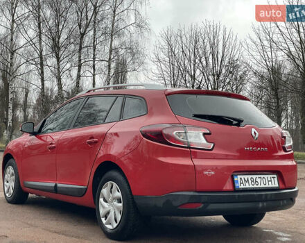 Красный Рено Меган, объемом двигателя 1.6 л и пробегом 208 тыс. км за 6299 $, фото 8 на Automoto.ua