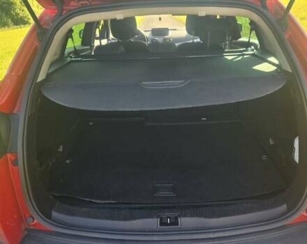 Красный Рено Меган, объемом двигателя 2 л и пробегом 189 тыс. км за 2354 $, фото 16 на Automoto.ua