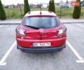 Рено Меган 2010 у Стрые на Automoto.ua Червоний Рено Меган, об'ємом двигуна 1.46 л та пробігом 260 тис. км за 6800 $, фото 81 на Automoto.ua