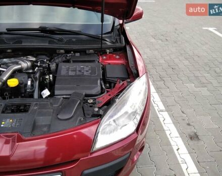 Рено Меган 2010 у Стрые на Automoto.ua Червоний Рено Меган, об'ємом двигуна 1.46 л та пробігом 260 тис. км за 6800 $, фото 59 на Automoto.ua