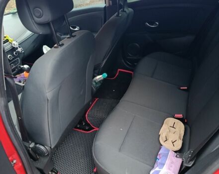 Червоний Рено Меган, об'ємом двигуна 1.6 л та пробігом 208 тис. км за 6300 $, фото 4 на Automoto.ua